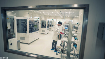IMEC突破固態(tài)電池瓶頸 新型電解質(zhì)實現(xiàn)2小時快充，推動電子專用材料革命
